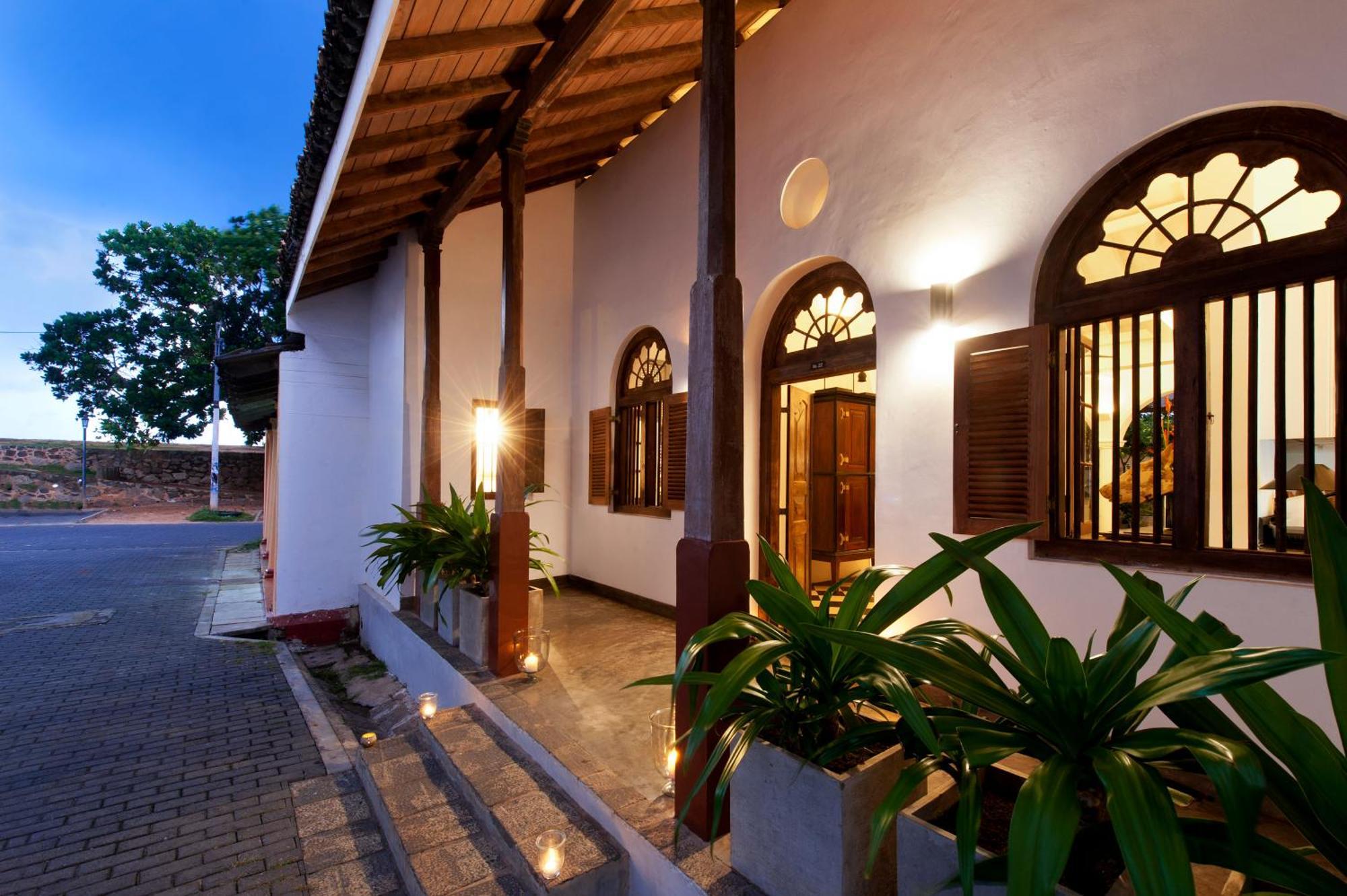 A 03 Bedroom Villa In Galle Fort With Roof Terrace & Pool Zewnętrze zdjęcie