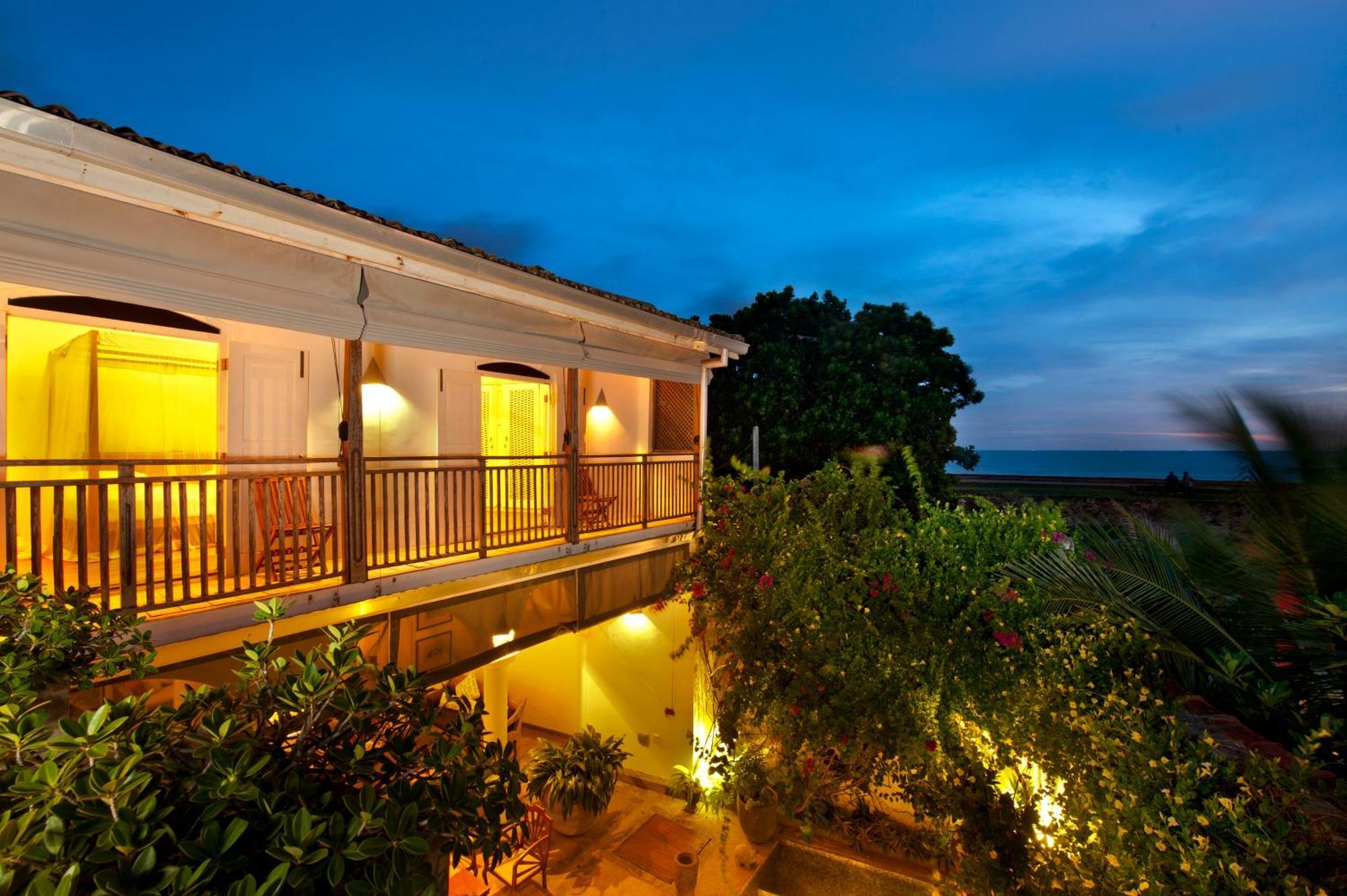 A 03 Bedroom Villa In Galle Fort With Roof Terrace & Pool Zewnętrze zdjęcie
