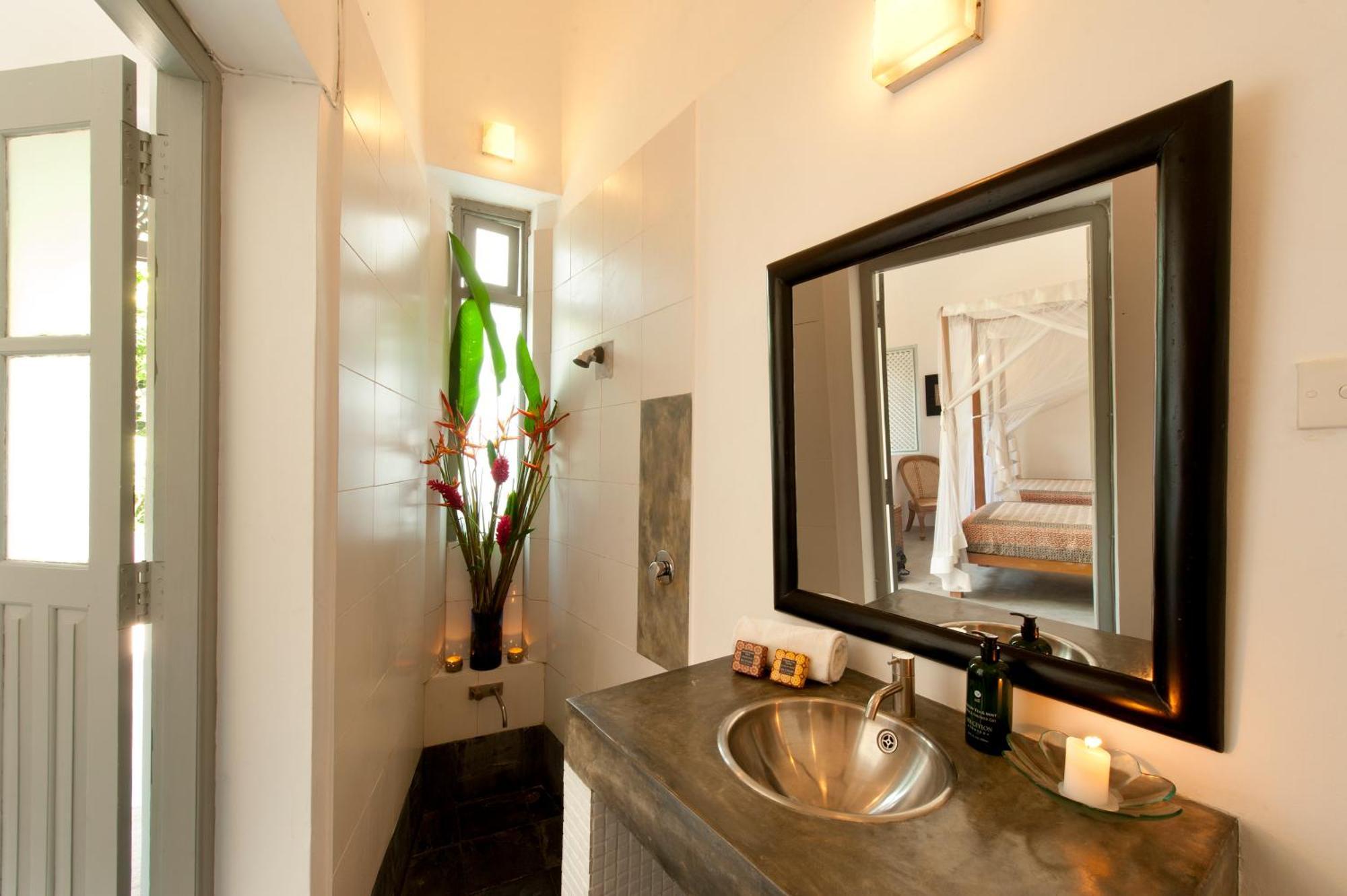 A 03 Bedroom Villa In Galle Fort With Roof Terrace & Pool Zewnętrze zdjęcie